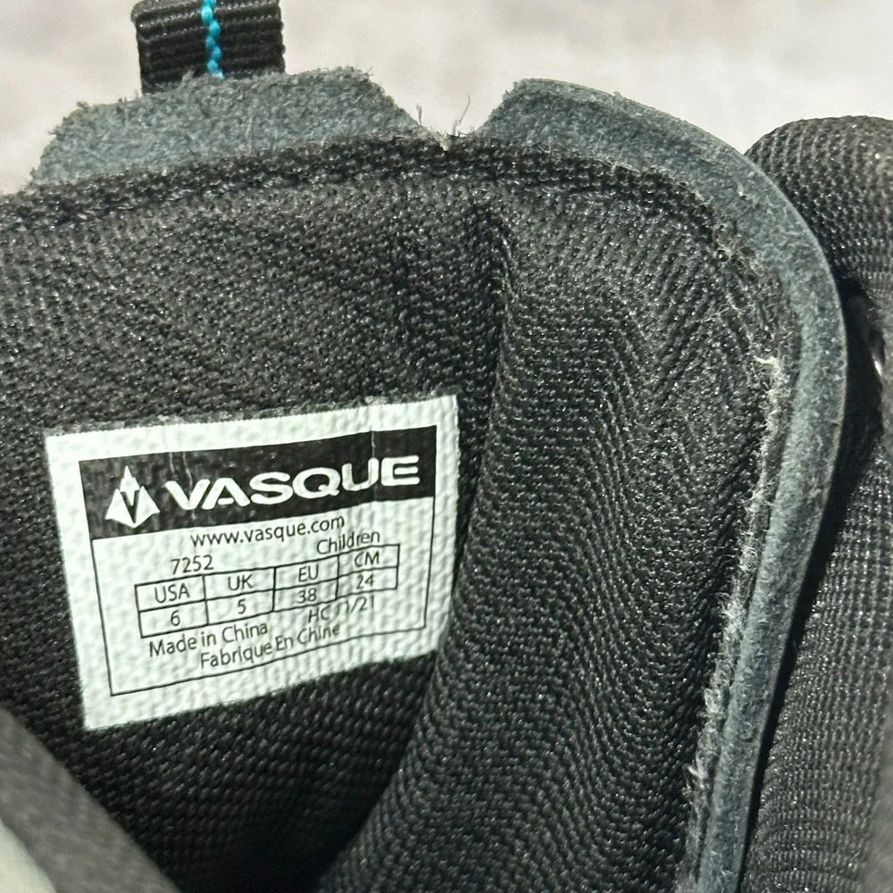 Vasque Breeze AT Hiking Boots Kids 6 Grey Magnet Baltic Waterproof Trail Shoes